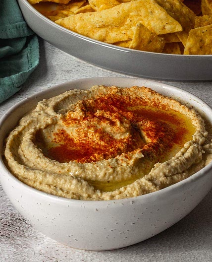 The Best Simple Hummus