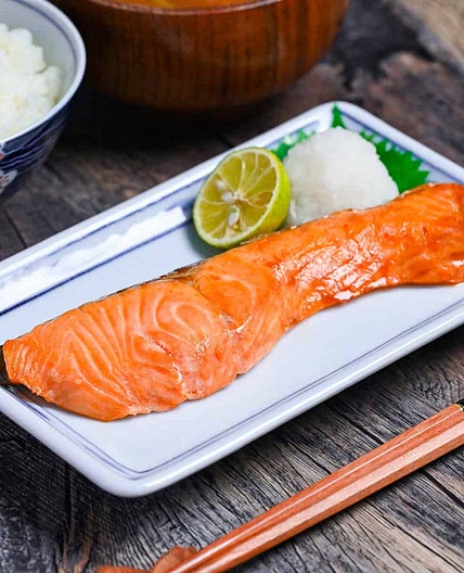Japanese Salted Breakfast Salmon (Shiozake)