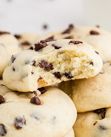 Chocolate Chip Cheesecake Cookies