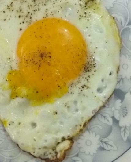 हॉफ फ्राई एग (half fry egg recipe in Hindi)