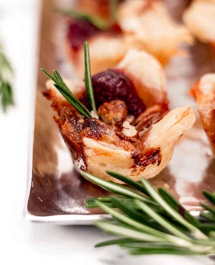 Cranberry Brie Bites