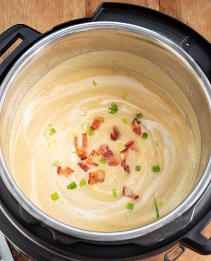 Instant Pot Cauliflower Soup