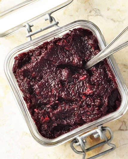 Polish Horseradish Beets (ฤwikลa z Chrzanem)