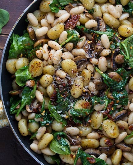 One Pan Gnocchi With Sundried Tomatoes and White Beans