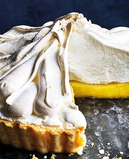 Classic lemon meringue pie