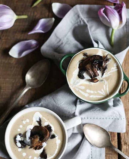 Belgian endive soup with caramelized mushrooms (V, GF)