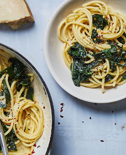 Spaghetti Aglio e Olio With Lots of Kale