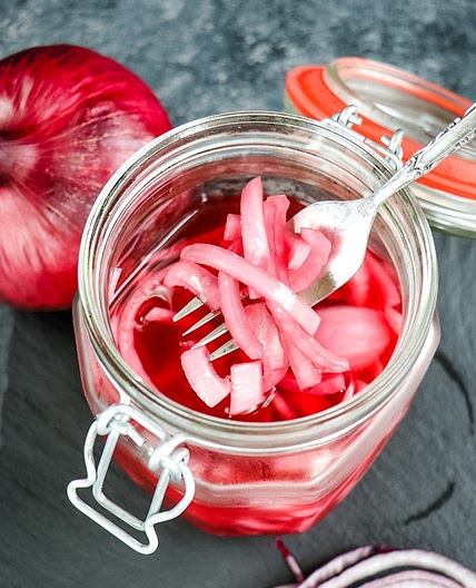 Quick Pickled Red Onions