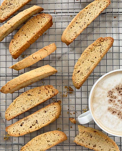 Walnut Biscotti