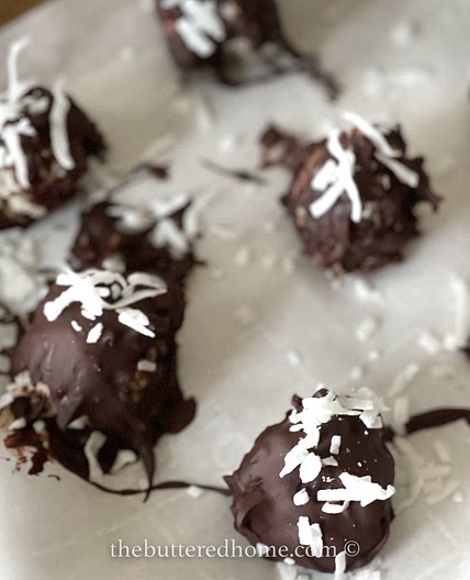 Simple Coconut Bliss Balls