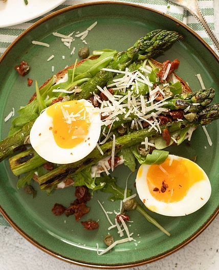 Eggs and Asparagus on Toast