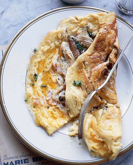 Blue swimmer crab omelette