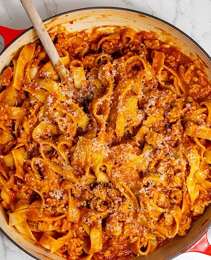Pasta With Chicken Ragu
