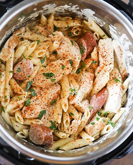 Instant Pot Chicken Alfredo Pasta