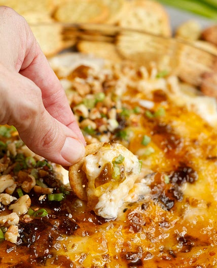 Thunder Cheddar Cheese Dip