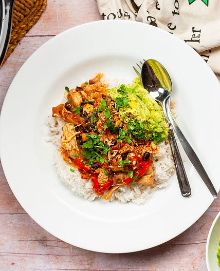 All-in-one slow cooker chipotle chicken recipe