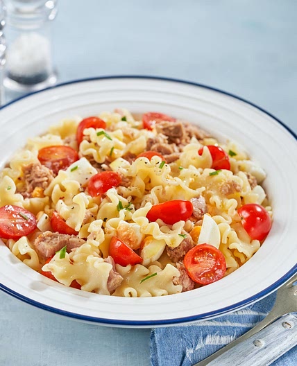 Pasta Salad With Mayonnaise and Tuna