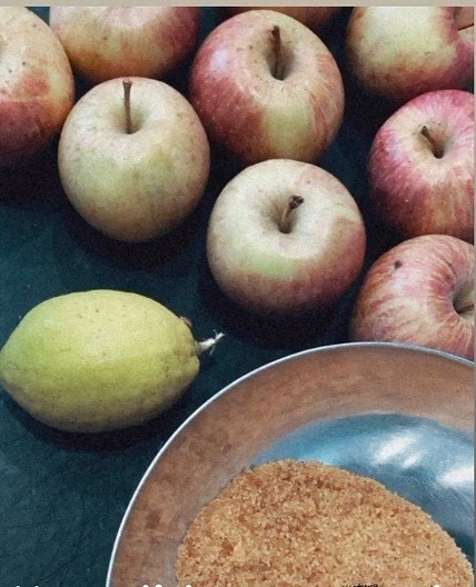 Van-made Apple juice