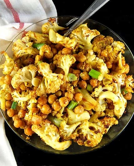 Roasted Cauliflower and Chickpeas