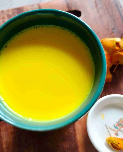 Authentic Turmeric Milk (Haldi Ka Doodh)