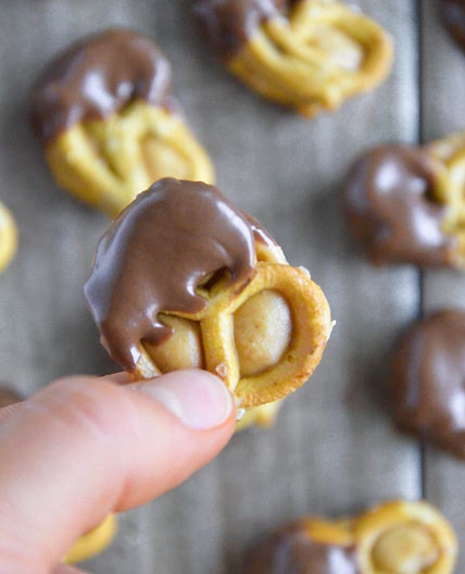 Easy Peanut Butter Chocolate Pretzels