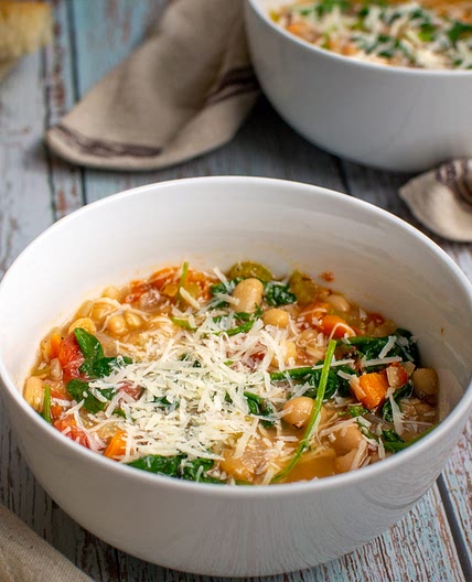 1 Minute Instant Pot White Bean Soup