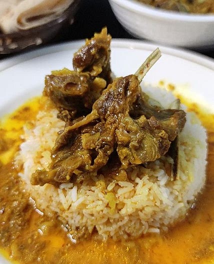 काश्मीरी मटन यखनी (Kashmiri Matan Yakhni Recipe In Hindi)