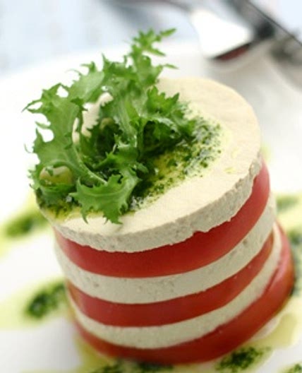 바질토마토두부샐러드