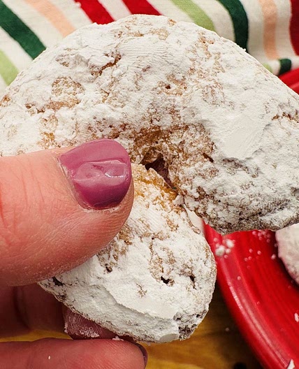 Almond Crescent Cookies