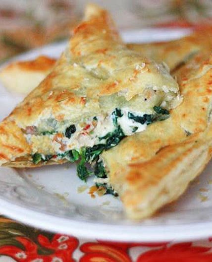 Chicken Florentine Puffs