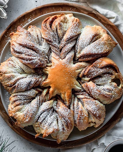 Cookie Butter Star Bread
