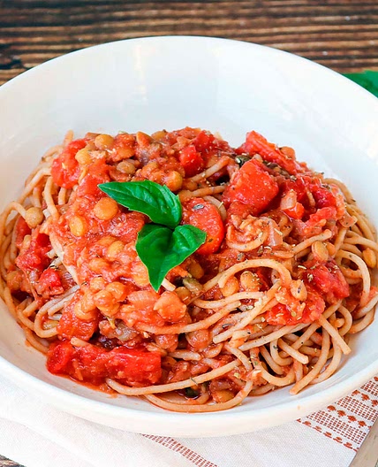 One-Pot Lentil Bolognese Pasta