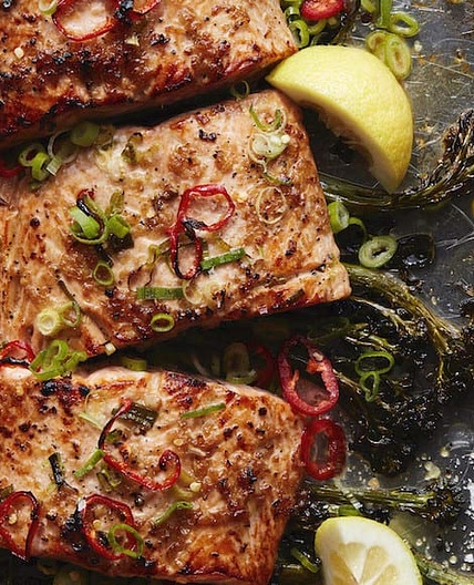 Broiled Salmon with Broccolini