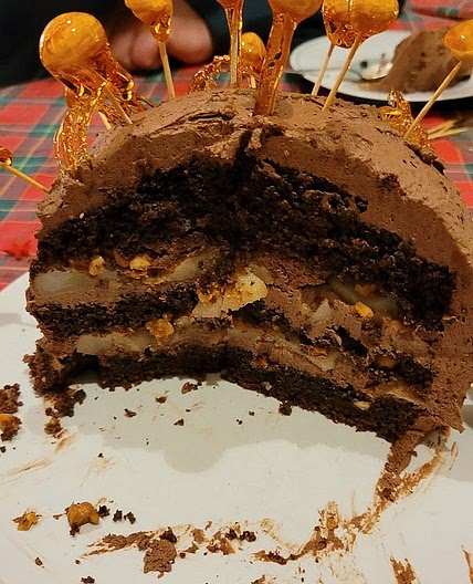LAYER CAKE, chocolat, poire et noisettes (Réveillon 2022-3