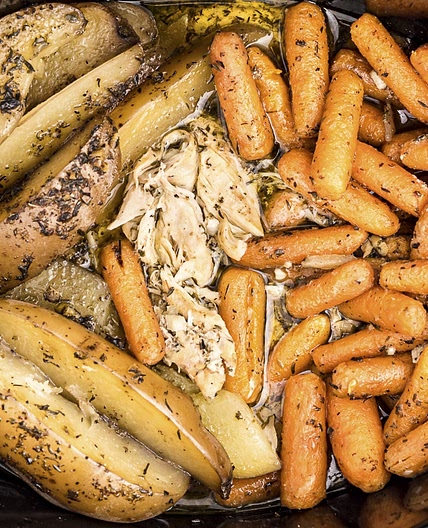 Slow Cooker Garlic Butter Chicken and Veggies