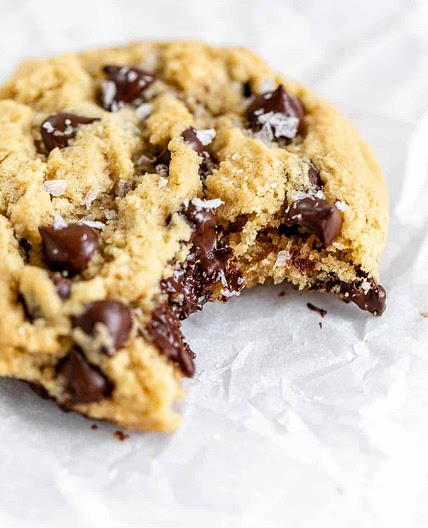 Almond Flour Chocolate Chip Cookies