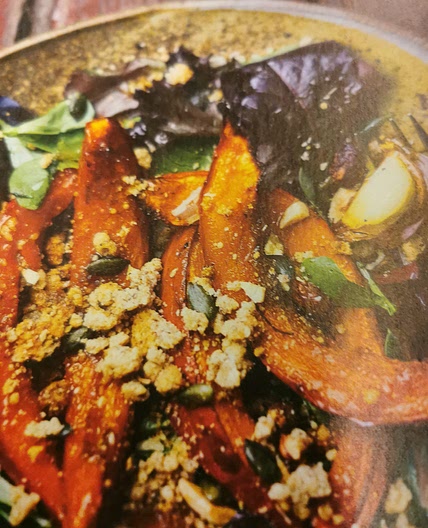 Potimarron rôti et crumble de noisettes