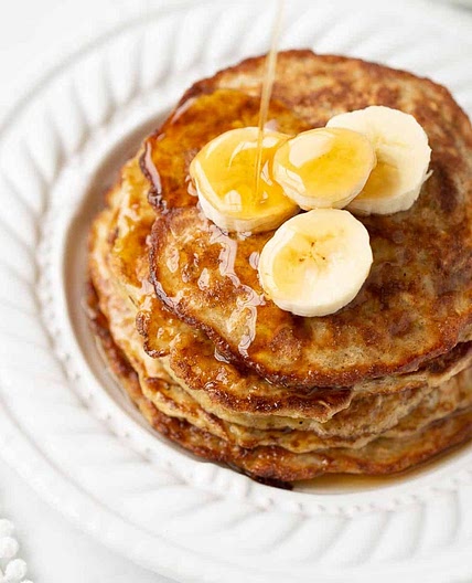 Banana Oat Egg Pancakes (3 Ingredients!)