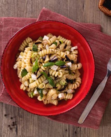 Fusilli bucati melanzane e zucchine con primosale