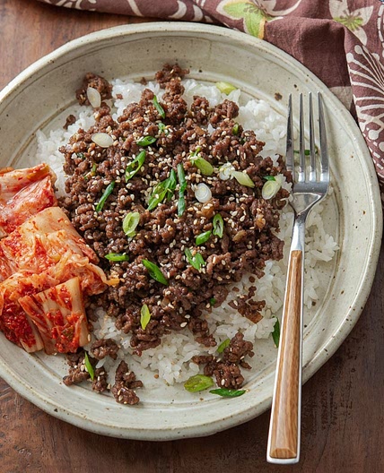 Ground Beef Bulgogi (Easy Korean Beef Bowl)