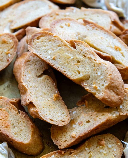 Toasty Garlic Gluten-Free Crostini