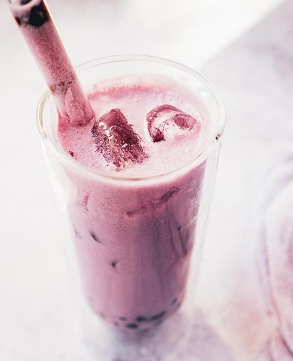 Taro Milk Tea (Bubble Tea)