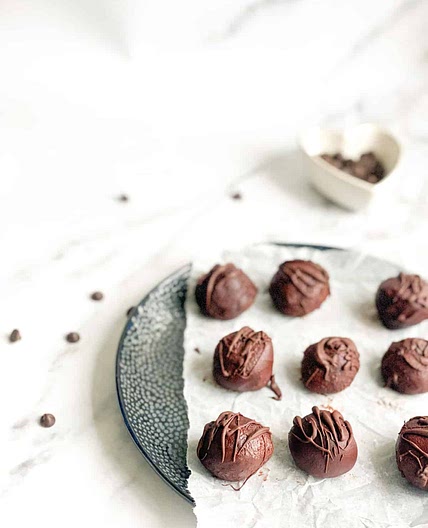 30 Calorie Brownie Truffles