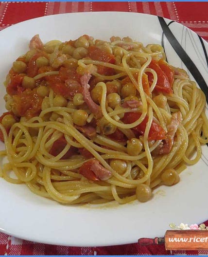 Spaghetti ceci e pomodori