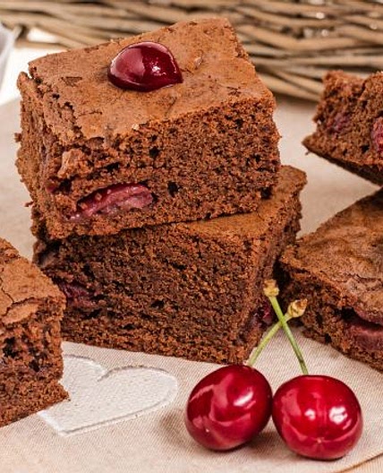Torta di cioccolato e ciliegie