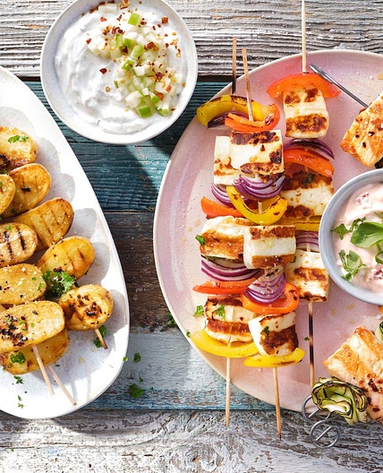 Grillspieße mit schnellen Dips