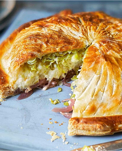 Cauliflower cheese pithivier