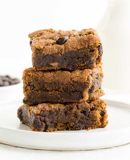 Gooey Chocolate Chip Pumpkin Bars