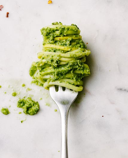 CREAMY ZUCCHINI PESTO WITH ‘NOODLES’