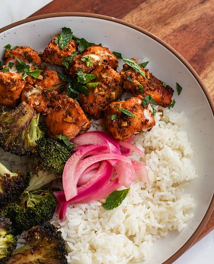 Harissa Salmon Bite Bowl with Broccoli